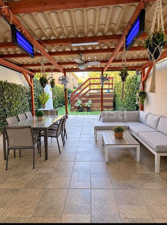 casa indipendente in vendita a Cinisello Balsamo