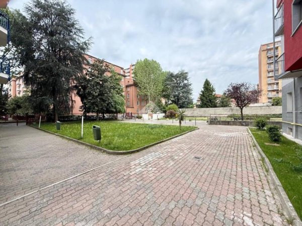 casa indipendente in vendita a Cinisello Balsamo