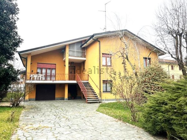 casa indipendente in vendita a Cisliano