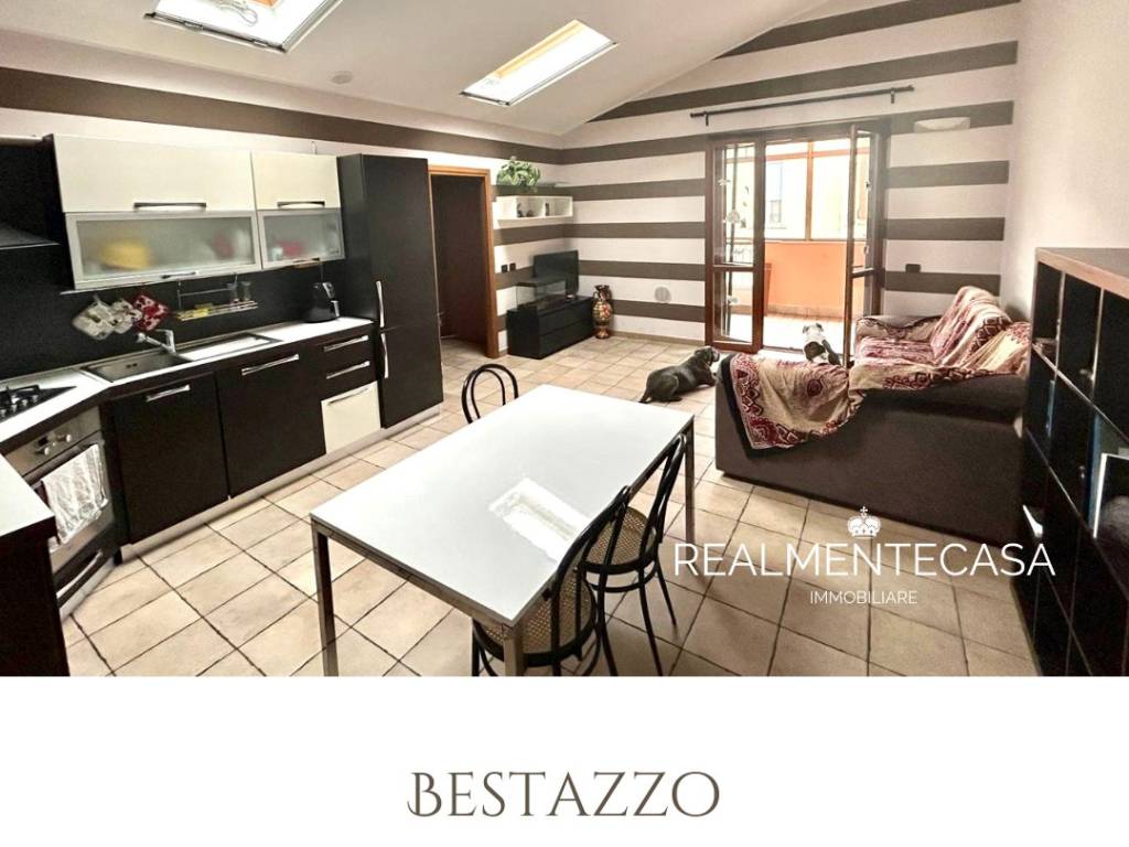appartamento in vendita a Cisliano in zona Bestazzo