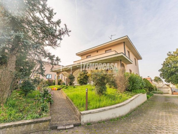 casa indipendente in vendita a Cisliano