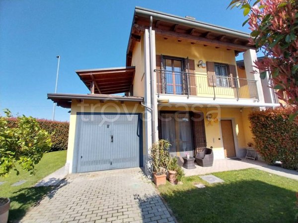 casa indipendente in vendita a Cisliano