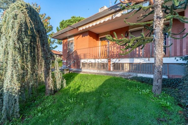 casa indipendente in vendita a Cisliano