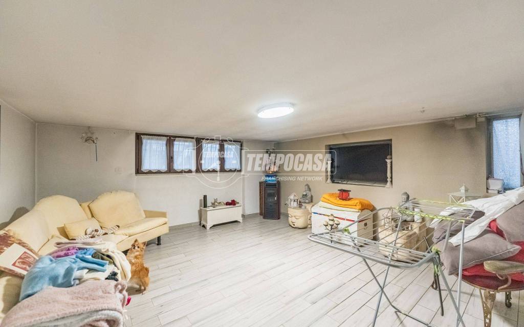 casa indipendente in vendita a Cisliano in zona Cascina Scanna