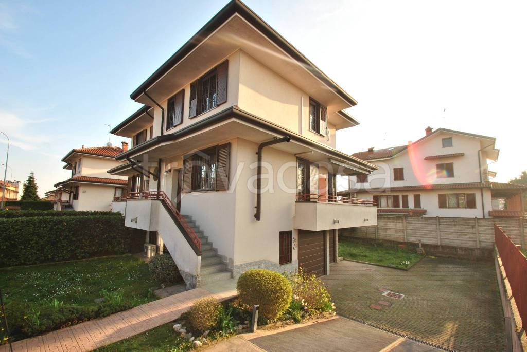 casa indipendente in vendita a Cisliano