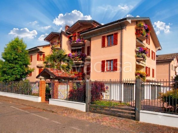 appartamento in vendita a Cisliano in zona Cascina Scanna