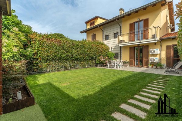 casa indipendente in vendita a Cisliano in zona Cascina Scanna