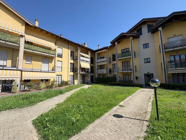 appartamento in vendita a Cisliano in zona Cascina Scanna