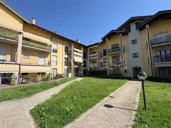 appartamento in vendita a Cisliano in zona Cascina Scanna