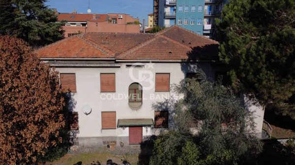villa in vendita a Cologno Monzese