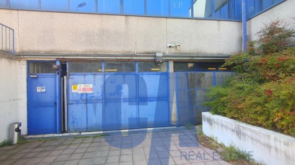 ufficio in vendita a Cologno Monzese