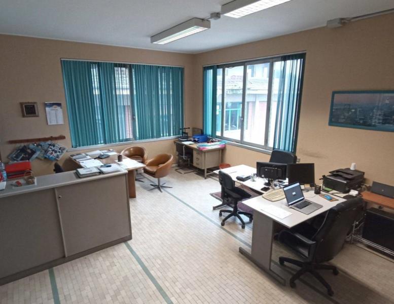 ufficio in vendita a Cologno Monzese