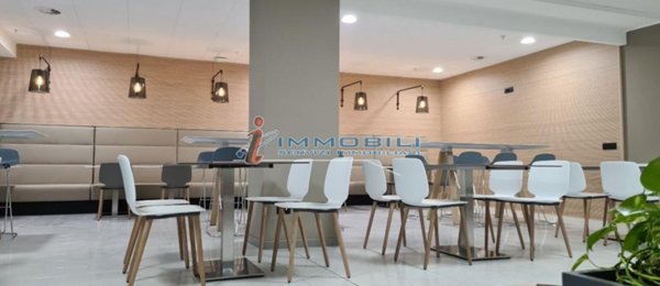 ufficio in vendita a Cologno Monzese
