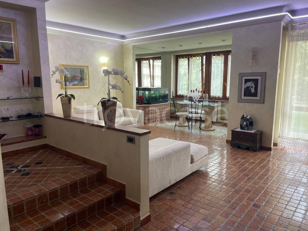 appartamento in vendita a Cologno Monzese