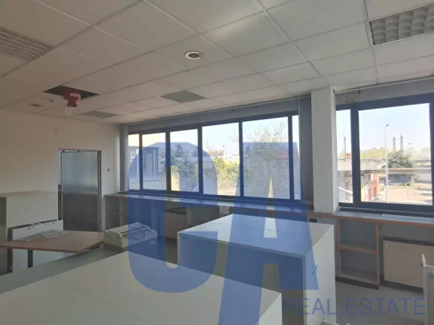 ufficio in vendita a Cologno Monzese