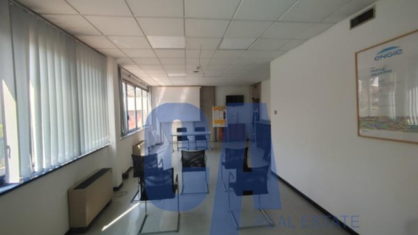 ufficio in vendita a Cologno Monzese
