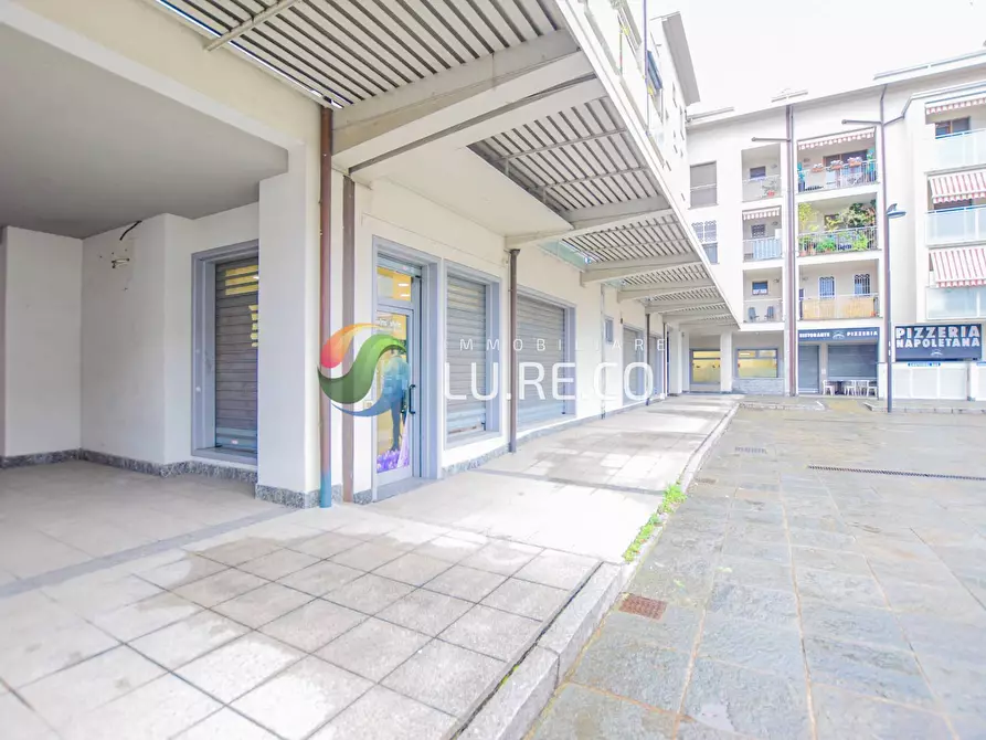 locale commerciale in vendita a Cologno Monzese