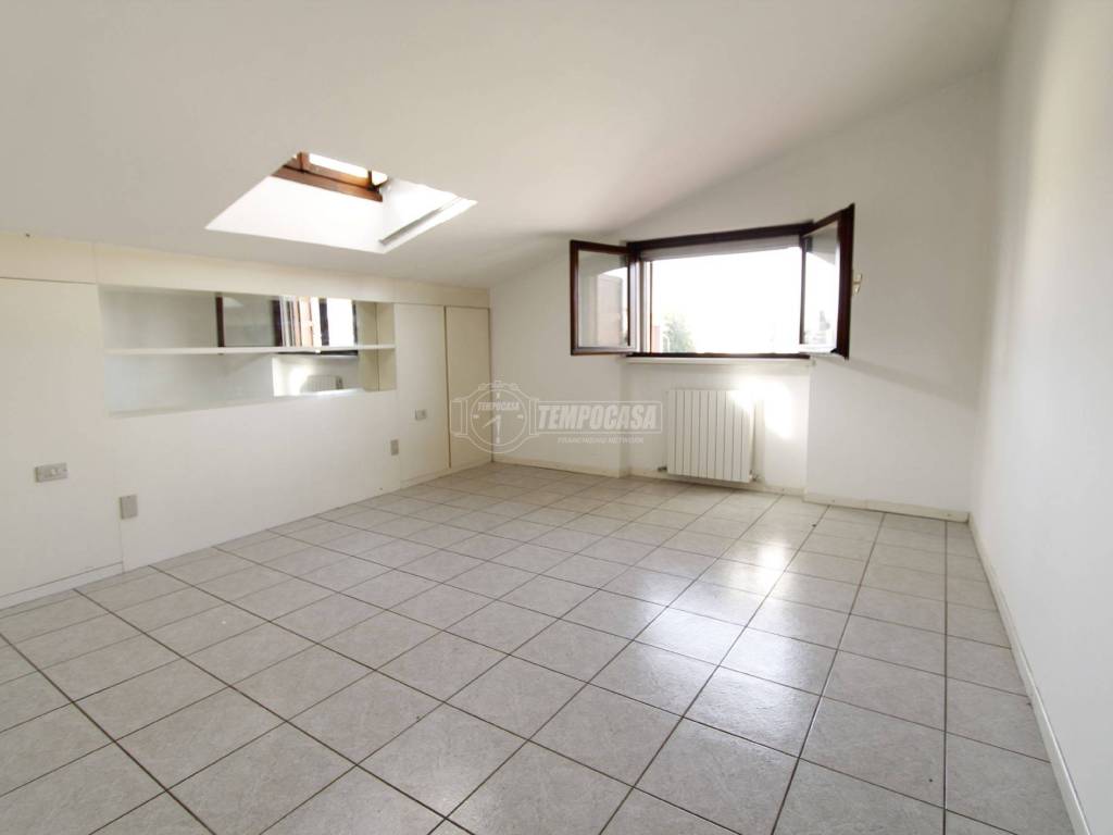 appartamento in vendita a Cologno Monzese in zona San Maurizio al Lambro