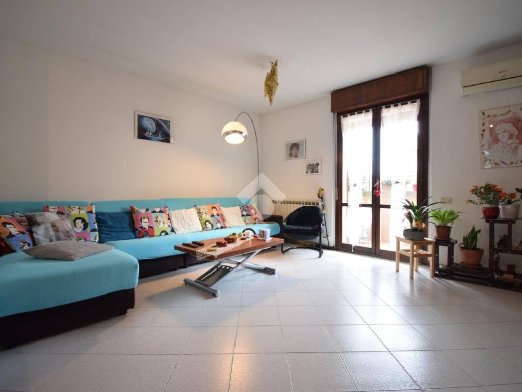 appartamento in vendita a Cologno Monzese in zona San Maurizio al Lambro