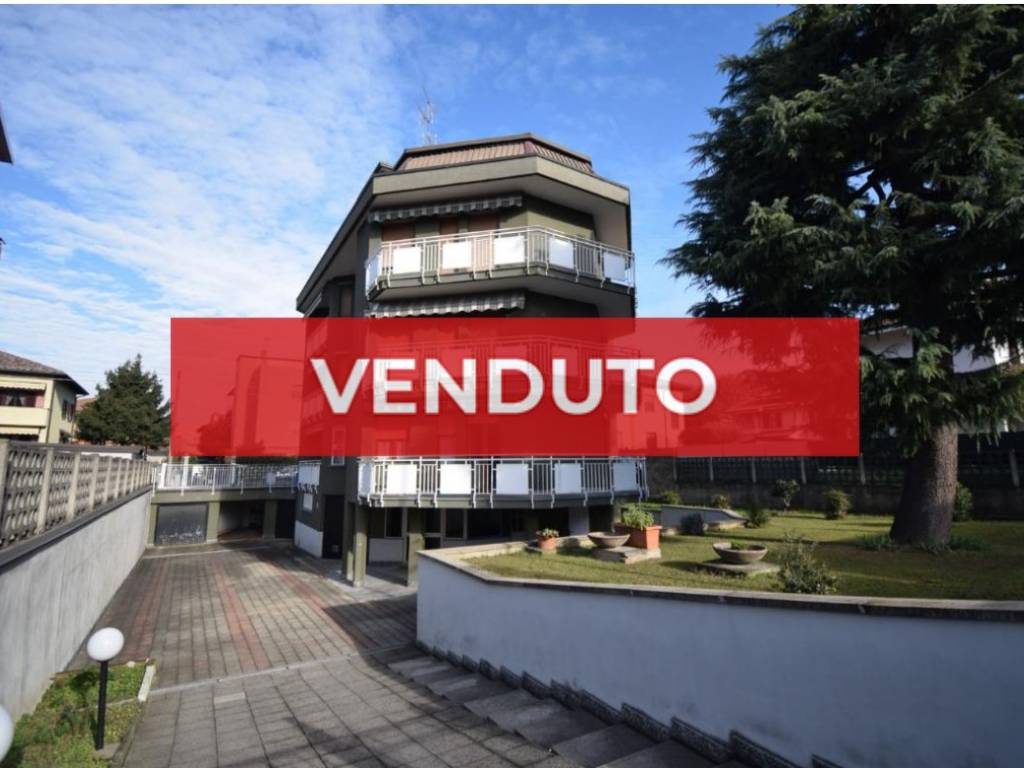 appartamento in vendita a Cologno Monzese in zona San Maurizio al Lambro