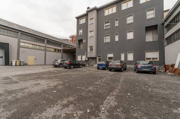 ufficio in vendita a Cologno Monzese