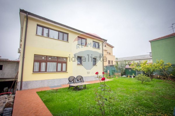 casa indipendente in vendita a Cologno Monzese