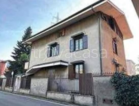appartamento in vendita a Cologno Monzese in zona San Maurizio al Lambro