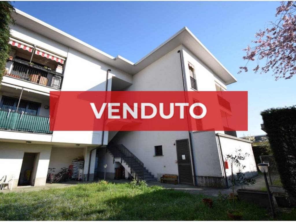 appartamento in vendita a Cologno Monzese in zona San Maurizio al Lambro