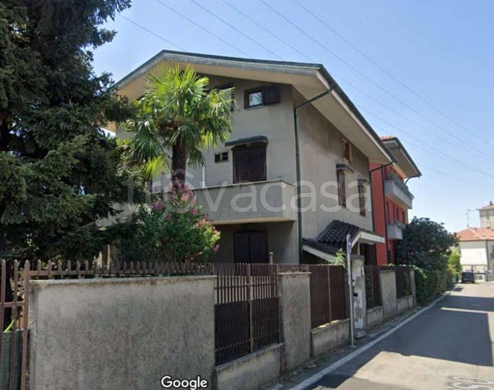 appartamento in vendita a Cologno Monzese in zona San Maurizio al Lambro