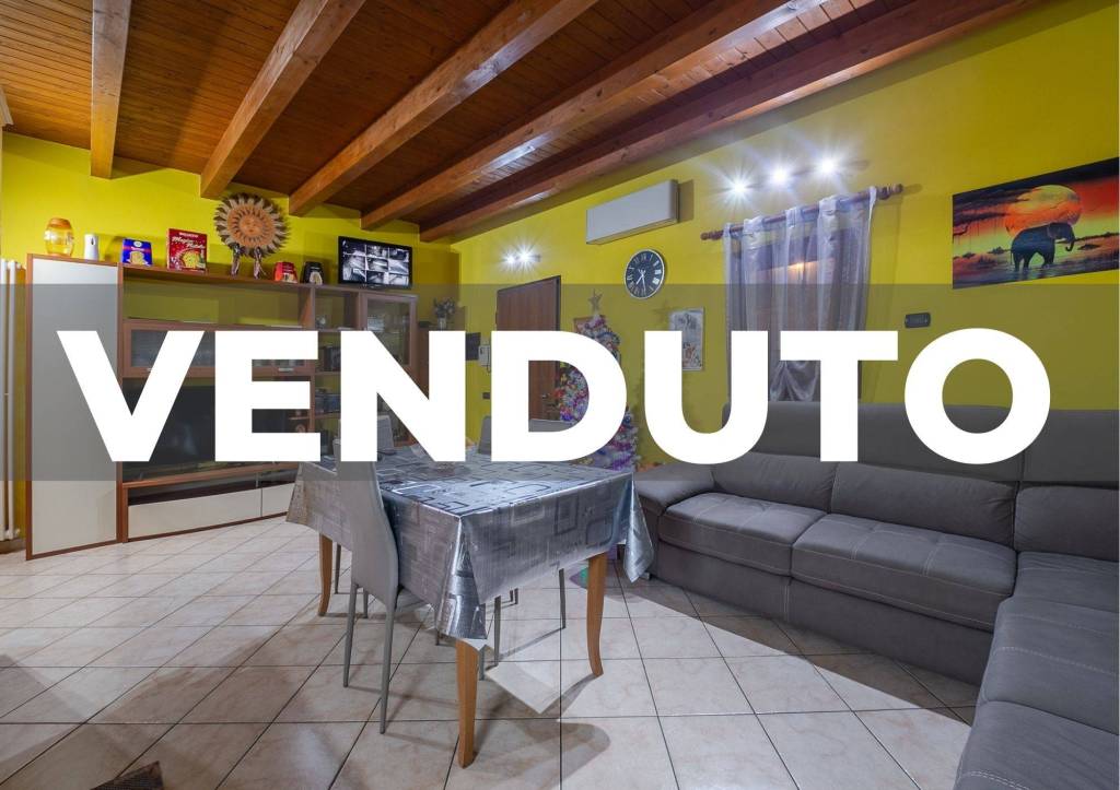 casa indipendente in vendita a Cologno Monzese in zona San Maurizio al Lambro