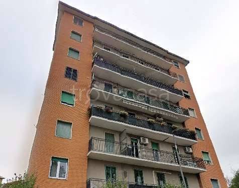 appartamento in vendita a Cologno Monzese in zona San Maurizio al Lambro
