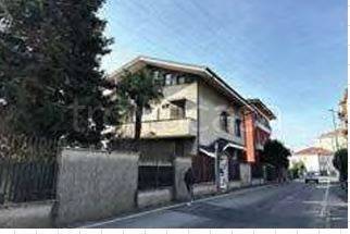 appartamento in vendita a Cologno Monzese in zona San Maurizio al Lambro