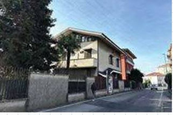 appartamento in vendita a Cologno Monzese in zona San Maurizio al Lambro