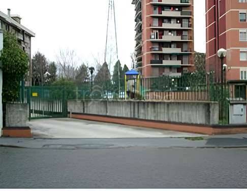 appartamento in vendita a Cologno Monzese in zona San Maurizio al Lambro