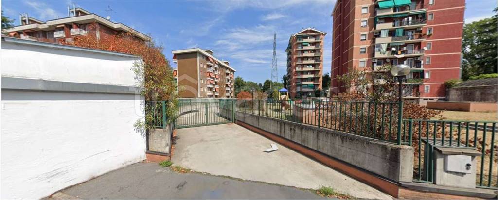 appartamento in vendita a Cologno Monzese in zona San Maurizio al Lambro