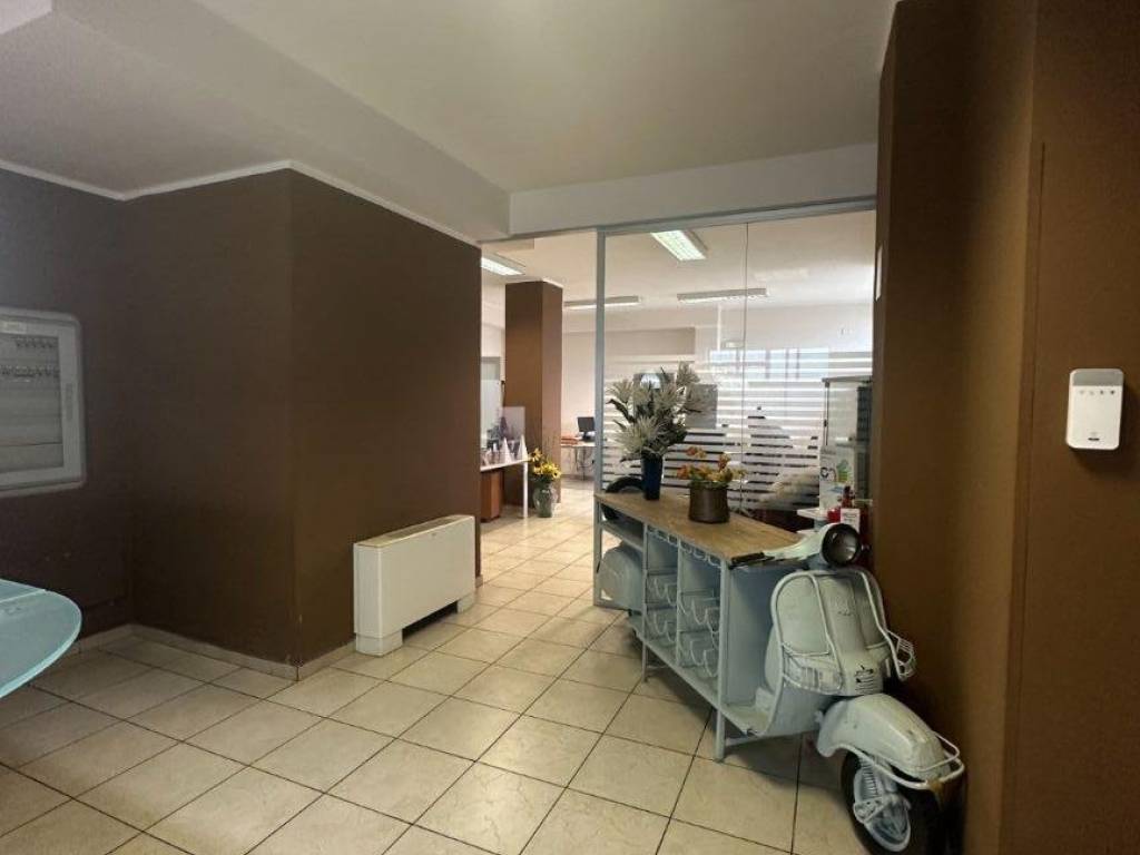 ufficio in vendita a Cologno Monzese