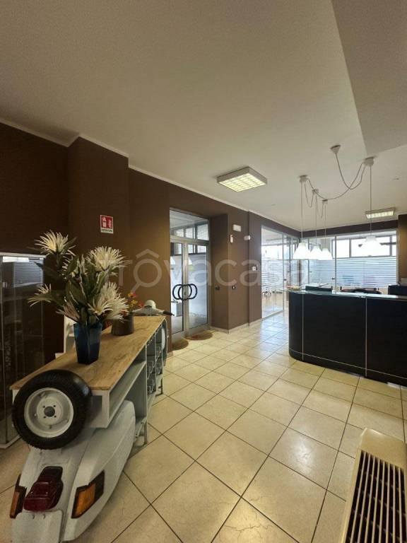 ufficio in vendita a Cologno Monzese