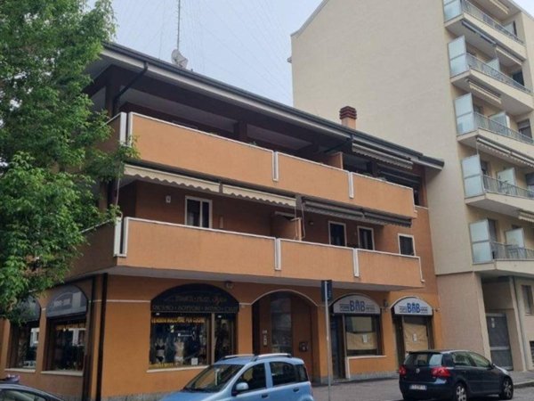appartamento in vendita a Cologno Monzese