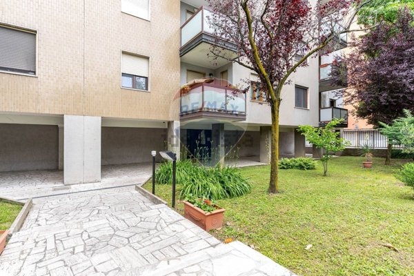 appartamento in vendita a Cologno Monzese