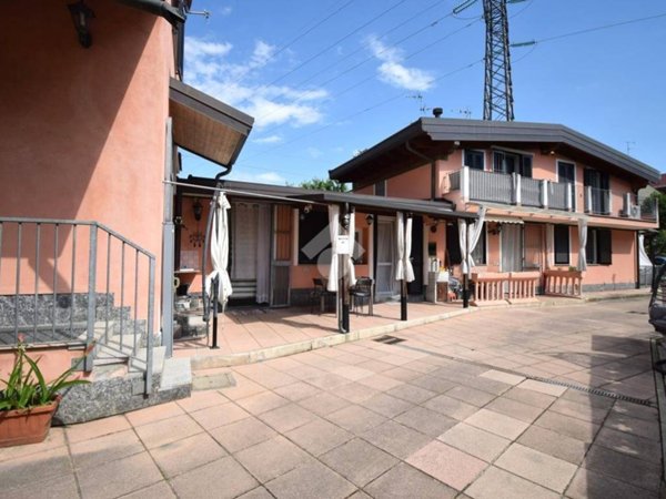 casa indipendente in vendita a Cologno Monzese in zona San Maurizio al Lambro