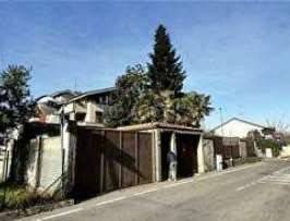 negozio in vendita a Cologno Monzese in zona San Maurizio al Lambro