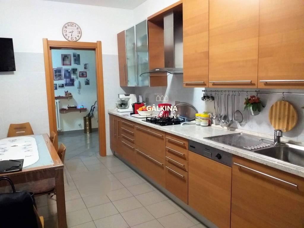 appartamento in vendita a Cologno Monzese in zona San Maurizio al Lambro