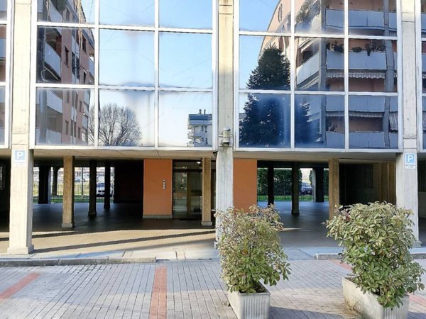 ufficio in vendita a Cologno Monzese