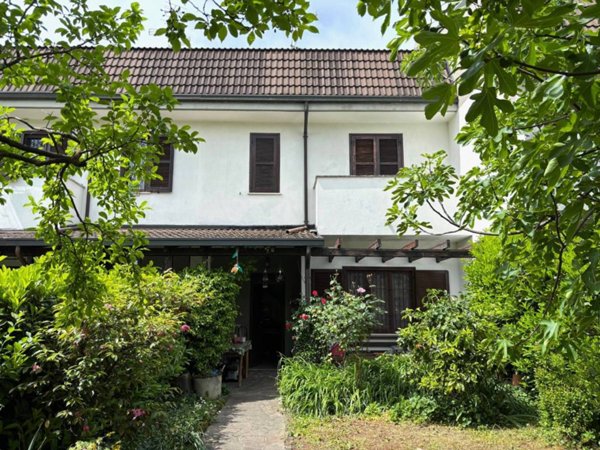 casa indipendente in vendita a Cologno Monzese