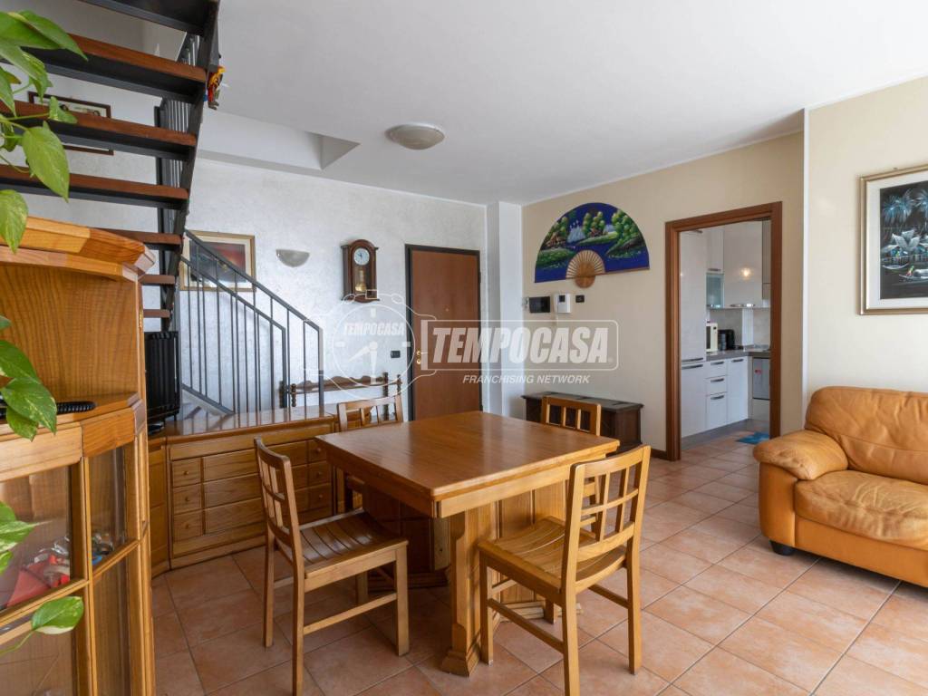 appartamento in vendita a Cologno Monzese in zona San Maurizio al Lambro