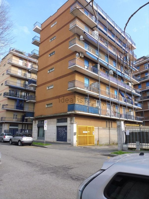 negozio in vendita a Cologno Monzese in zona San Maurizio al Lambro