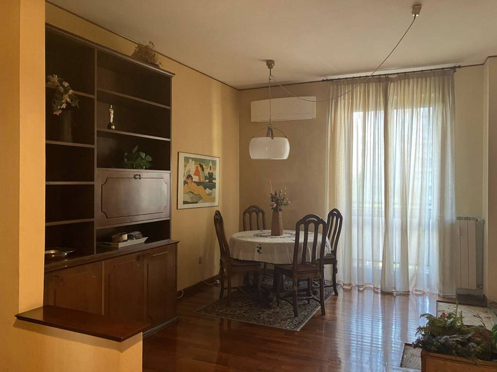 appartamento in vendita a Cologno Monzese