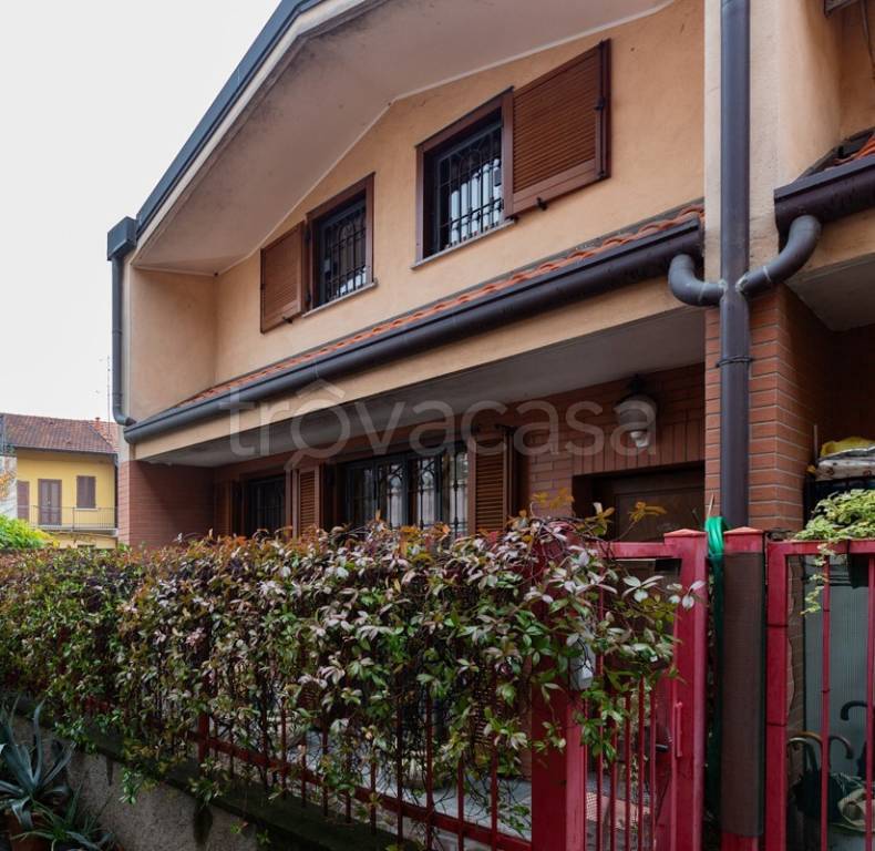 casa indipendente in vendita a Cologno Monzese