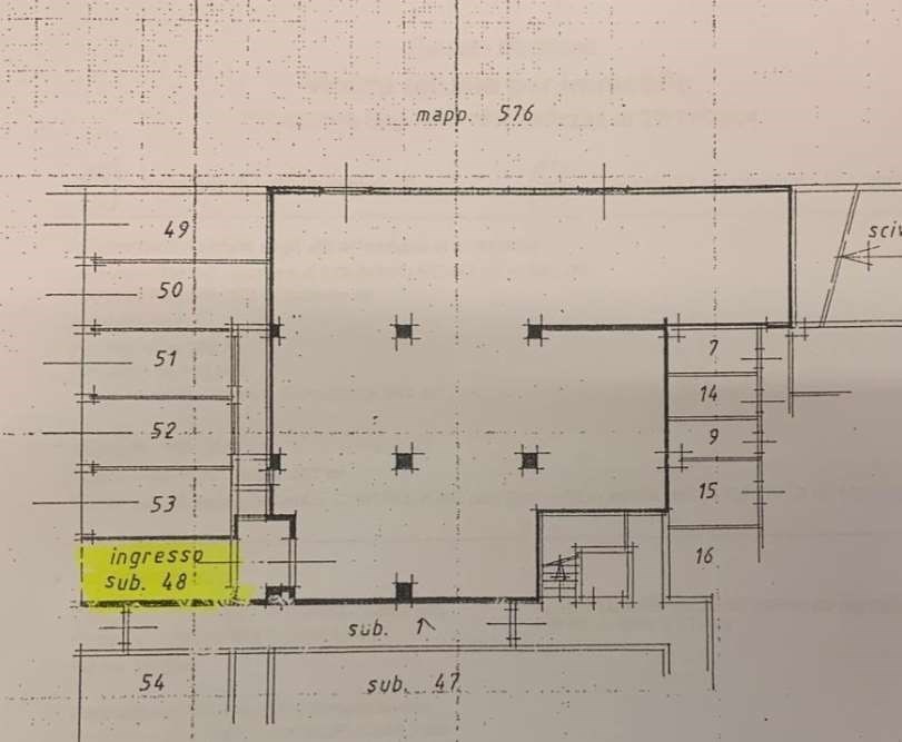 locale di sgombero in vendita a Cologno Monzese