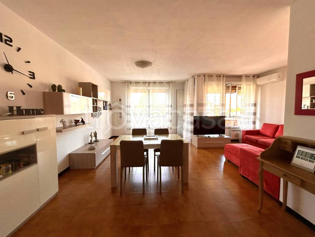 appartamento in vendita a Cologno Monzese in zona San Maurizio al Lambro